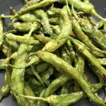 Pipirras enharinadas fritas
